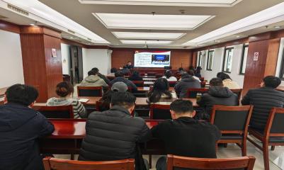 市交易中心党支部开展“理论铸魂、廉洁立心、安全护航”主题党日活动